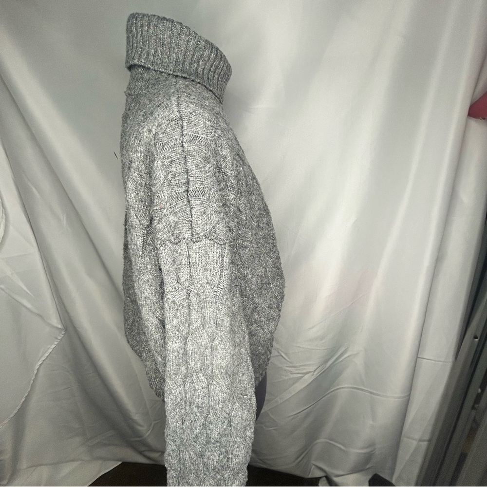 Gray Knit Turtleneck Sweater XL - Picture 4 of 5